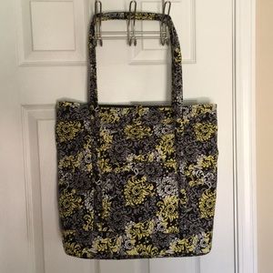 Perfect 7-pocket Tote